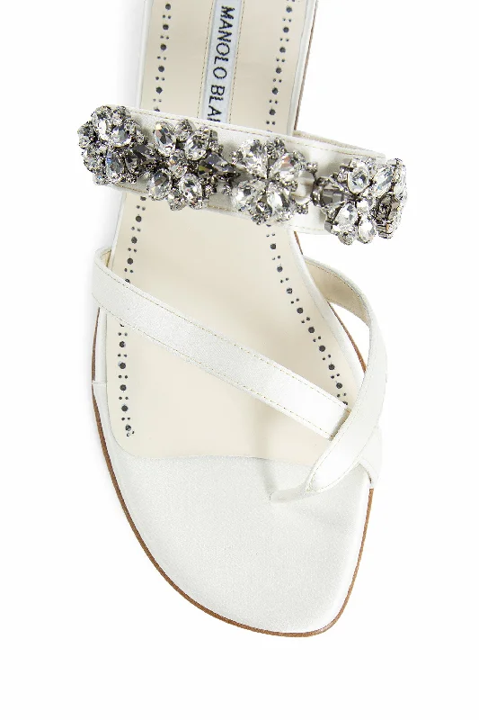 MANOLO BLAHNIK WOMAN WHITE SANDALS & SLIDES